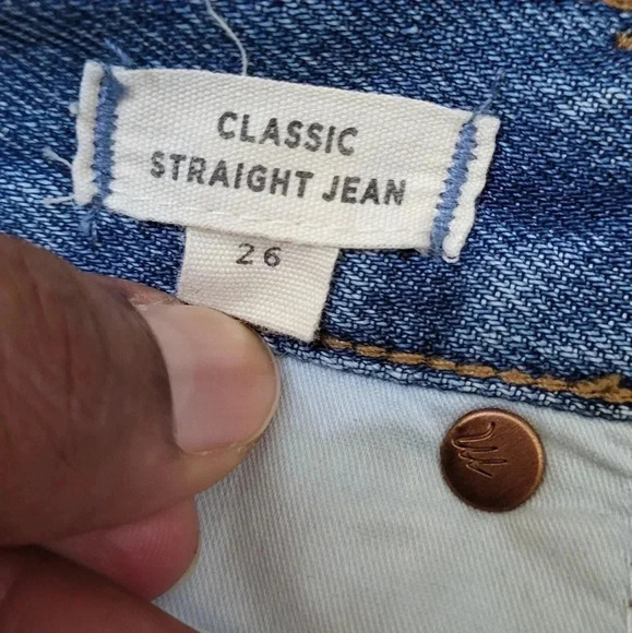 Madewell Classic High-Rise Old School Distressed Straight Leg Jeans(26) - Picture 11 of 12